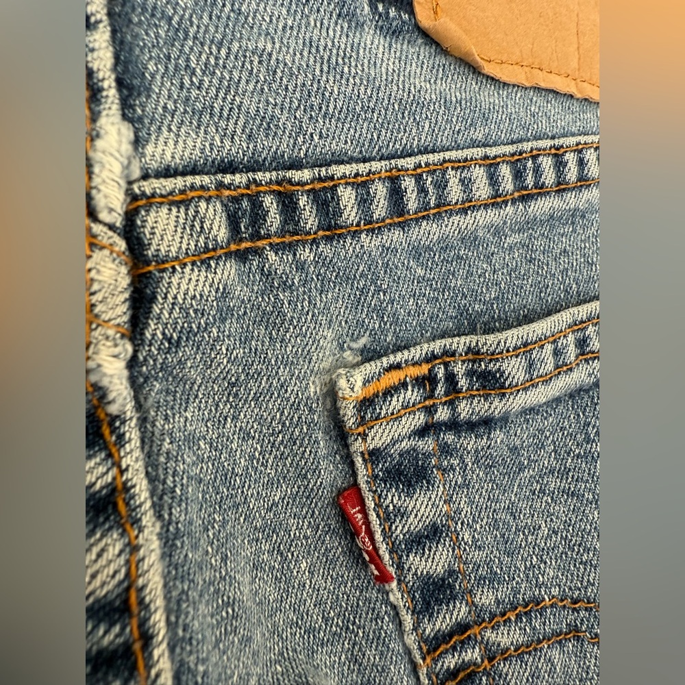Levi’s Straight Jeans - Picture 6 of 7